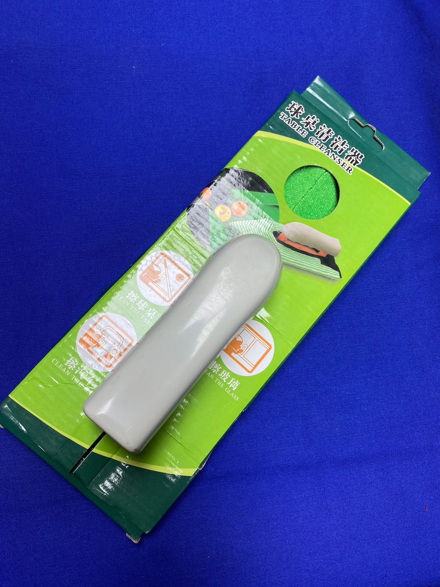 Brosse fer à repasser pour table de billard